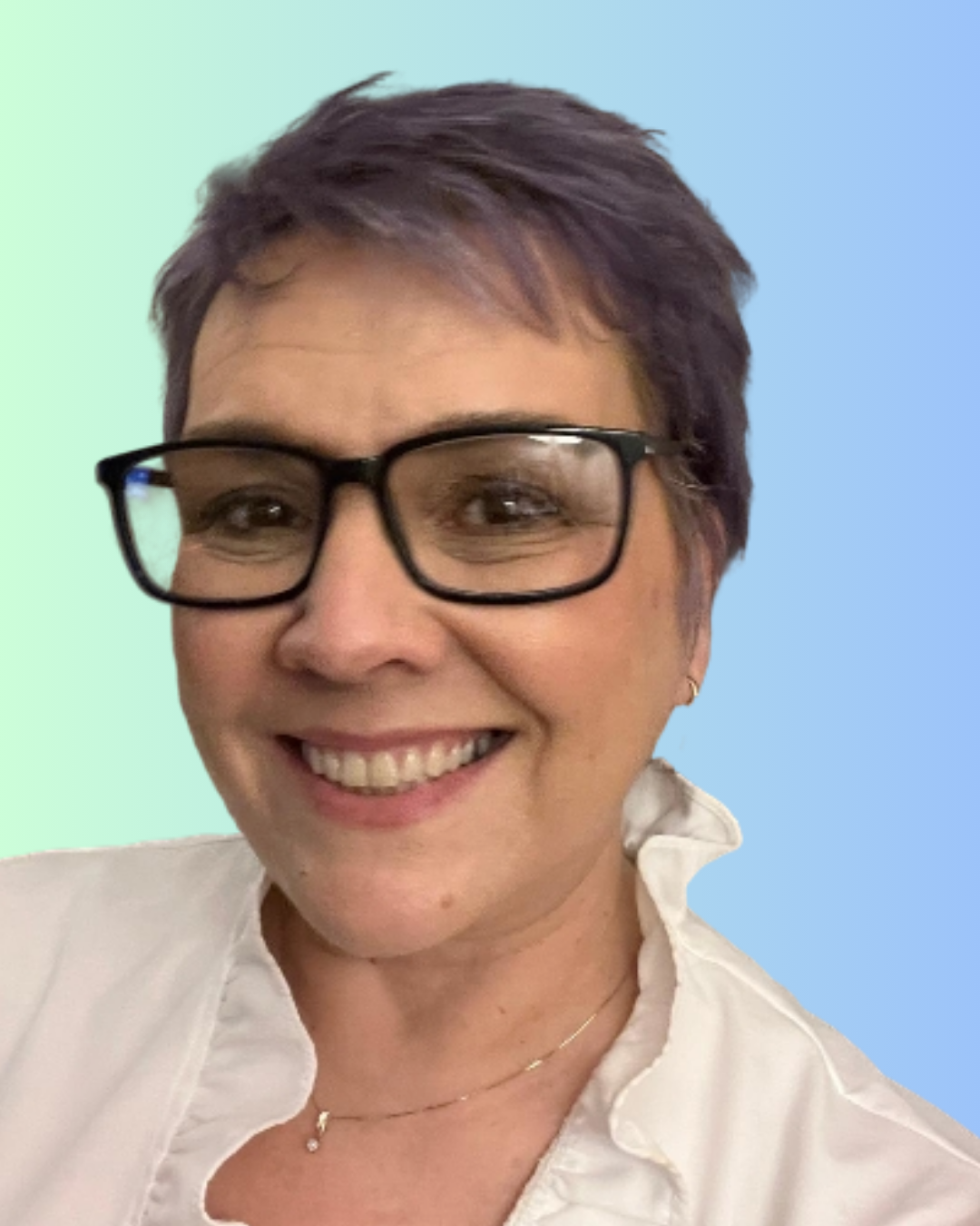 a portrait photo of Denise Cowle